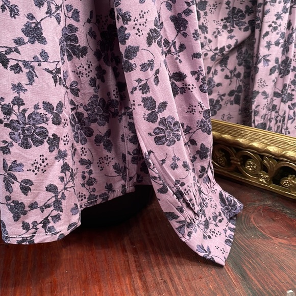 Purple Floral Button Down - Picture 4 of 6